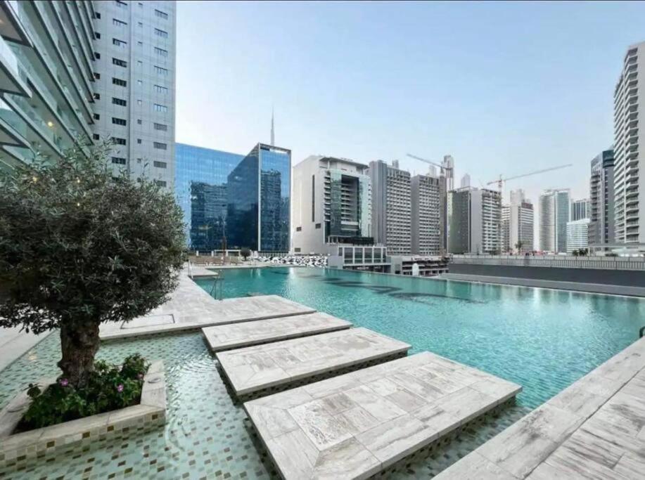 Luxury - Downtown Apartment Dubai